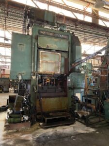 Hot forging press Waterbury Farrel 300 CR — 300 ton