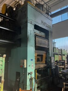 Knuckle joint press TMP Voronezh KB8044 - 2500 ton (ID: 76335) - Dabrox.com