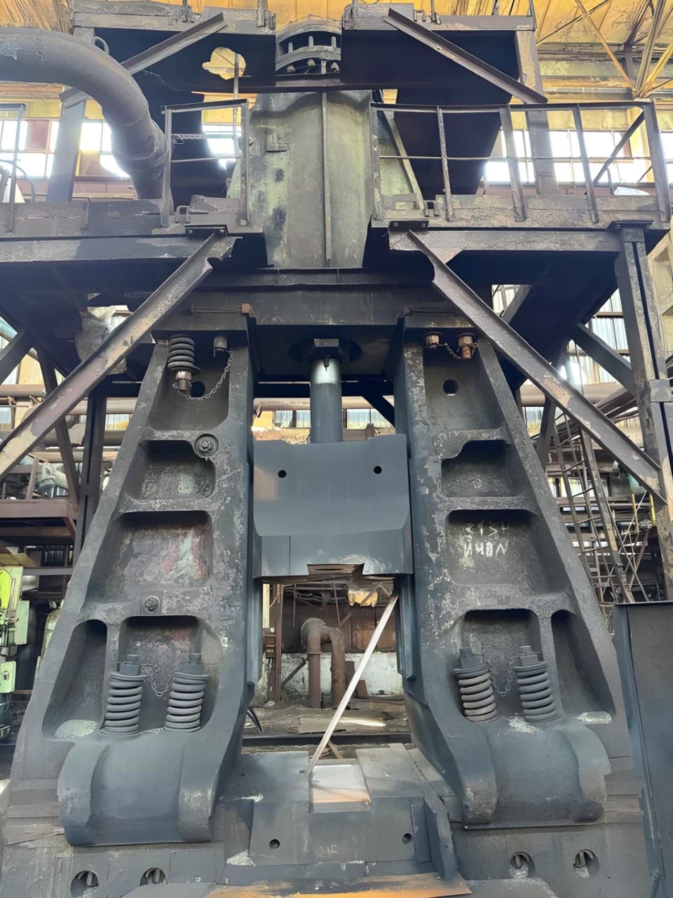 Forging hammer NKMZ Kramatorsk M2152 — 16 ton