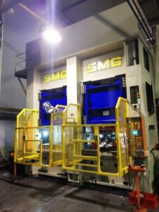 Hydraulic press SMG DS315 — 400 ton