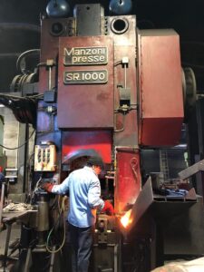Hot forging press Manzoni SR1000 - 1000 ton (ID:S85386) - Dabrox.com