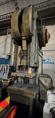Mechanical press Stanko KM2134A — 250 ton (Photo 3)