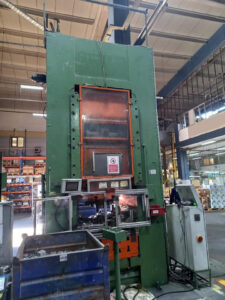 Knuckle joint press Barnaul K8342 — 1600 ton