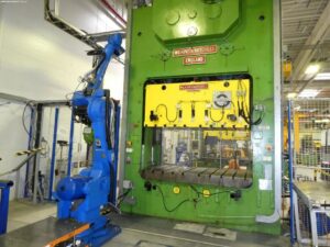 Crank press Wilkins & Mitchell E84-4-12 — 250 ton