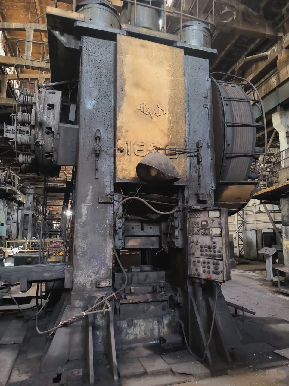 Hot forging press TMP Voronezh KB8042 — 1600 ton