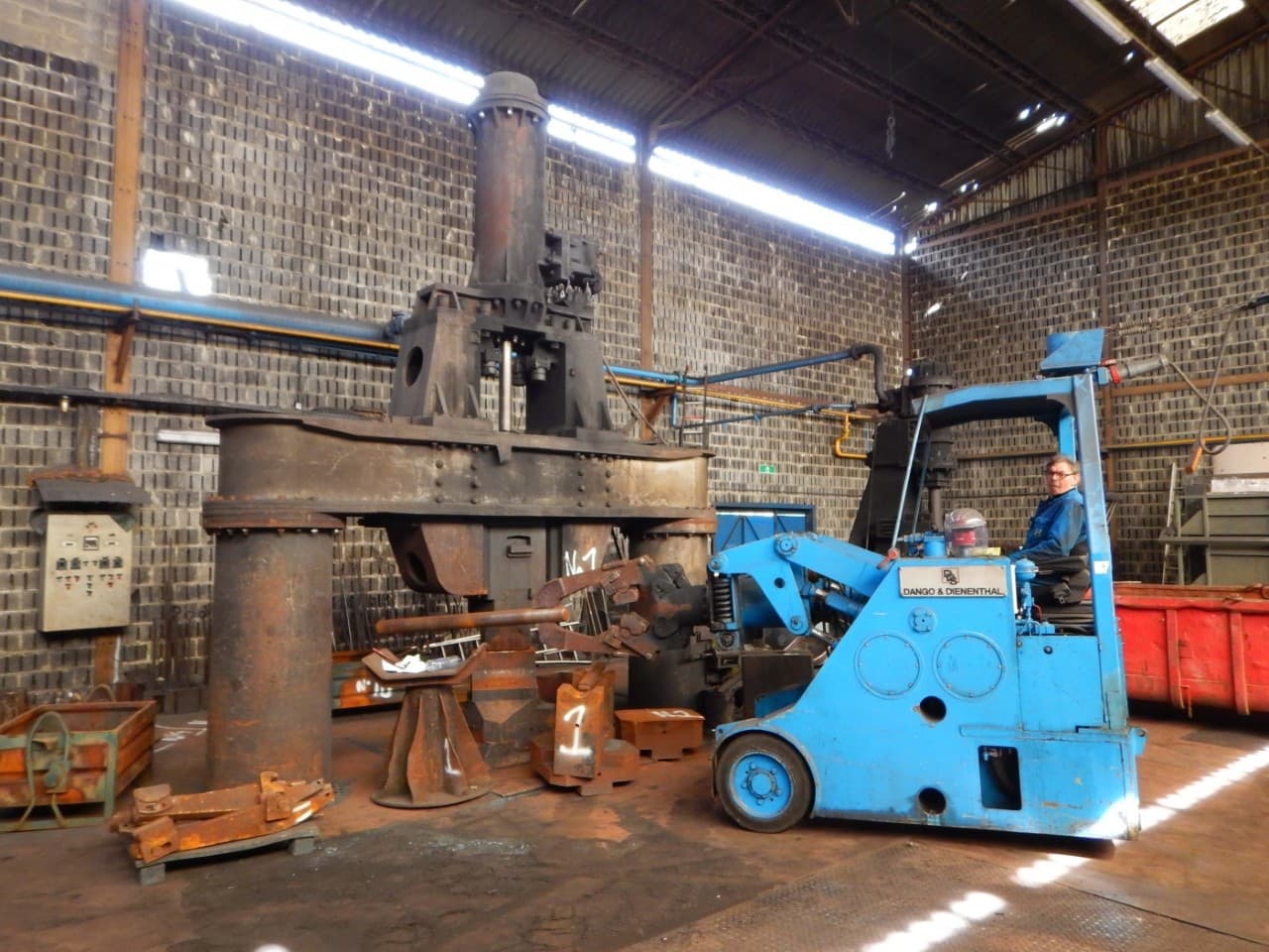 Forging manipulator Dango & Dienenthal MSM 12 — 1 ton