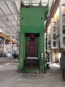 Trimming press Erfurt PKZe 1250 — 1250 ton