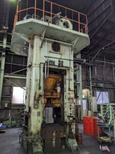 Trimming press TMP Voronezh KA9536 - 400 ton (ID:76077) - Dabrox.com