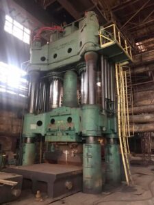 Open die hydraulic press Schloemann 1200 MT — 1200 ton