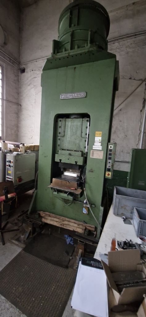 Screw press Weingarten PA 180 - 500 ton (ID: 76251) - Dabrox.com