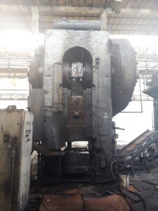 Hot forging press Smeral MKP 2500 — 2500 ton