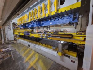 Transfer progressive servo press Aida DSF-TE4-20000-730-250 - 2000 ton (ID: 76378) - Dabrox.com