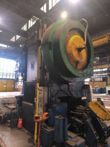 Hot forging press Komatsu CAH2000 - 2000 ton (ID: 76397) - Dabrox.com