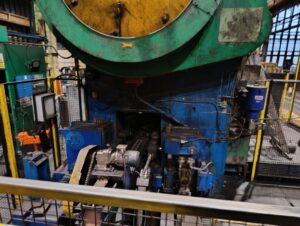 Hot forging press Komatsu CAH2000 - 2000 ton (ID: 76397) - Dabrox.com