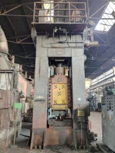 Friction screw press Gamei PHG 1000/1300 — 1300 ton
