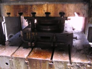 Trimming press Erfurt PKZe 1250 - 1250 ton (ID:75347) - Dabrox.com