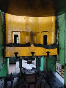 Trimming press TMP Voronezh K2538 - 630 ton (ID:75484) - Dabrox.com
