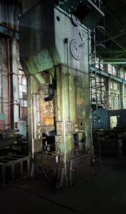 Trimming press Erfurt PKZ 400 — 400 ton