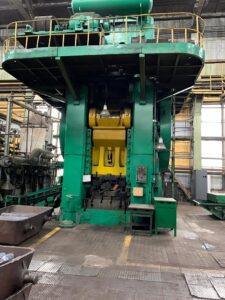 Knuckle joint press — 4000 ton