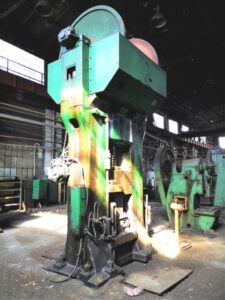 Screw press Boniardi LS 280 — 450 ton