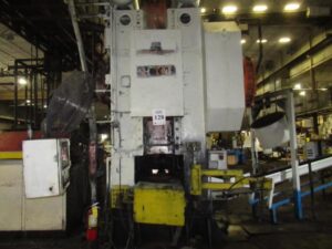 Hot forging press Manzoni SR1300 — 1300 ton