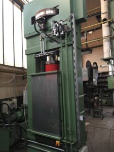 Screw press Hiller Lutz HYS-K160 MH - 350 ton (ID:75515) - Dabrox.com