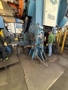 Hot forging press TMP Voronezh К04.038.842 - 1600 ton (ID: 76417) - Dabrox.com