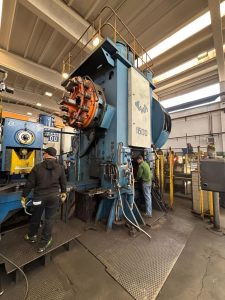 Hot forging press TMP Voronezh К04.038.842 - 1600 ton (ID: 76417) - Dabrox.com