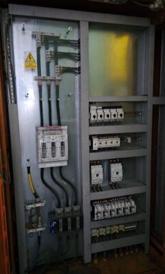 Hydraulic press Dieffenbacher P0-F 1250A — 1250 ton (Photo 2)