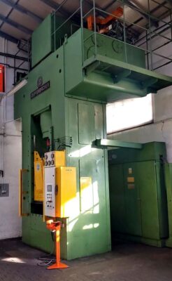 Hydraulic press Dieffenbacher P0-F 1250A — 1250 ton (Photo 6)