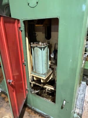 Knuckle joint press Barnaul K8340 — 1000 ton (Photo 2)