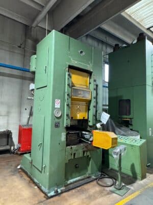 Knuckle joint press Barnaul K8340 — 1000 ton (Photo 3)