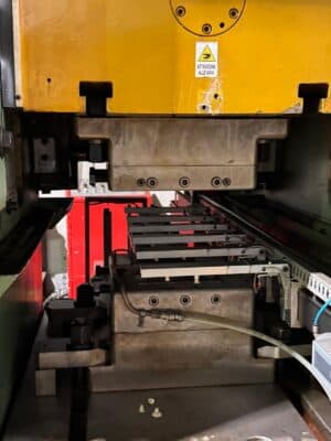 Knuckle joint press Barnaul K8340 — 1000 ton (Photo 7)