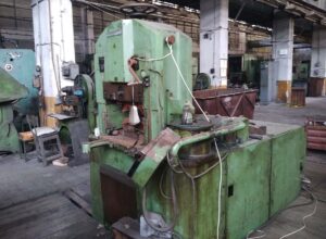 Knuckle joint press Grabener GK 600 — 600 ton