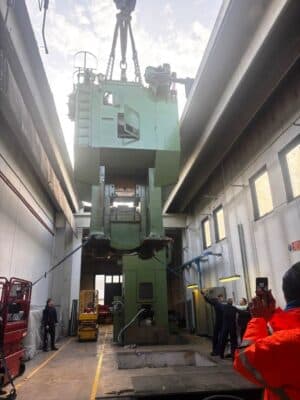 Knuckle joint press Kieserling KKPR 2000/1000 — 2000 ton (Photo 10)