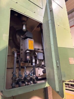 Knuckle joint press Kieserling KKPR 2000/1000 — 2000 ton (Photo 4)