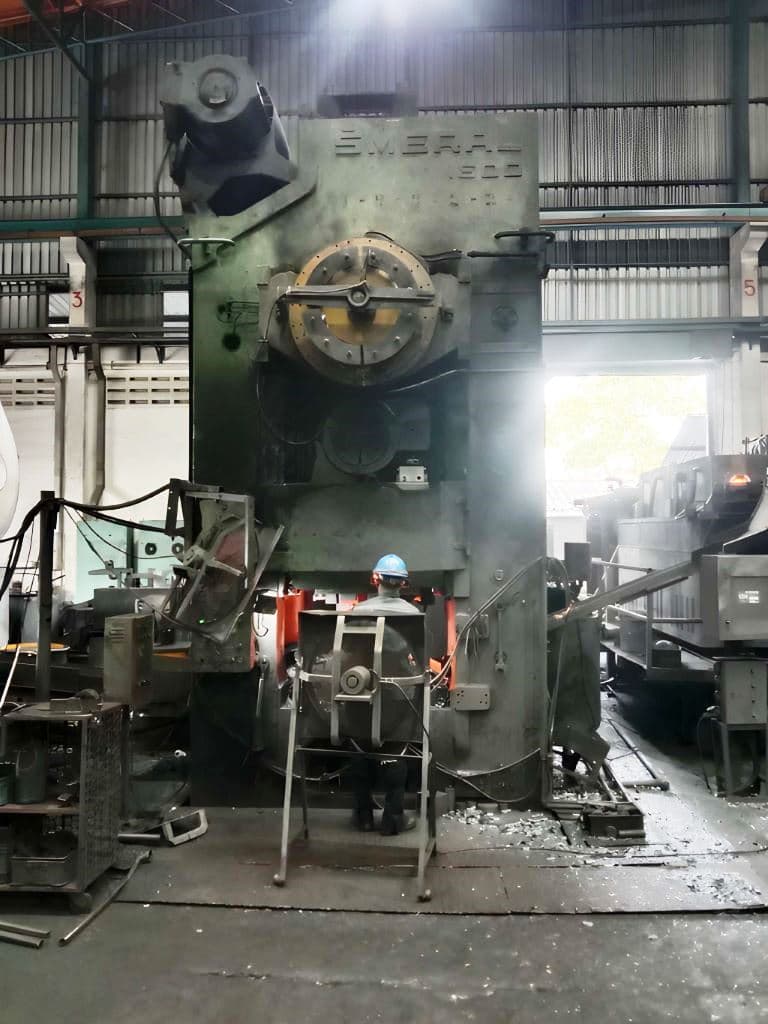 Closed-die forging press Smeral LZK 1600 P — 1600 ton