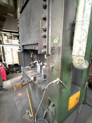 Mechanical press Ravne KES 630 — 630 ton (Photo 1)