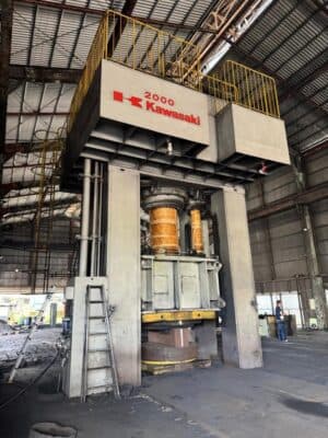 Hydraulic open die forging press Kawasaki 2000 MT — 2000 ton (Photo 3)