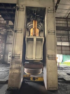 Hydraulic open die forging press Kawasaki 2000 MT — 2000 ton (Photo 10)