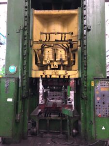 Trimming press TMP Voronezh K04.150.242 - 1600 ton (ID:S80154) - Dabrox.com