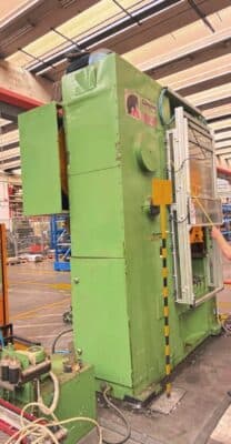Knuckle joint press Barnaul KB8340 B — 1000 ton (Photo 3)