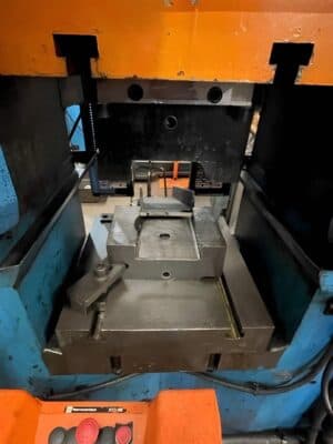 Knuckle joint press Barnaul KB8336 — 400 ton (Photo 5)