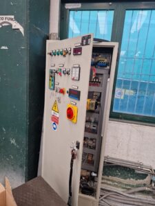 Hot forging press Farina GAS-650 - 650 ton (ID: 76281) - Dabrox.com