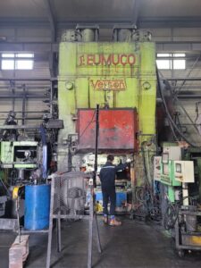Hot forging press Eumuco KP 3150 — 3150 ton
