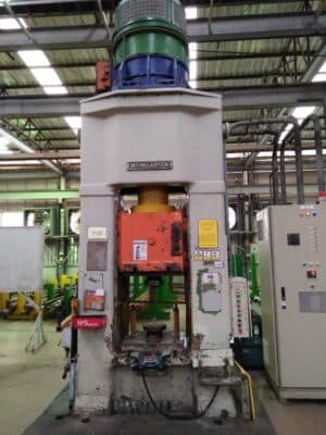 Screw press Weingarten PS 225 — 800 ton ID: S91653