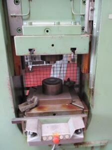 Screw press Weingarten PA 140 - 320 ton (ID: S89421) - Dabrox.com