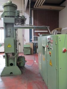 Screw press Weingarten PA 140 - 320 ton (ID: S89421) - Dabrox.com