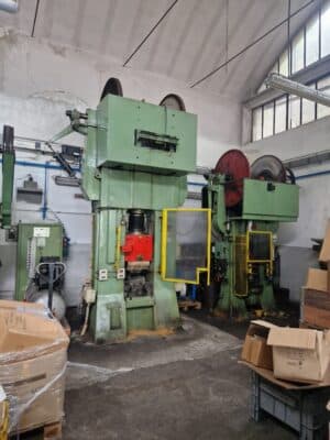 Friction screw press Vaccari BF/9P — 320 ton (Photo 5)
