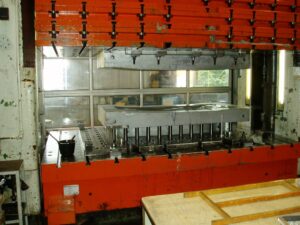 Hydraulic press Muller ZE 630-32.3.1 - 630 ton (ID:75873) - Dabrox.com